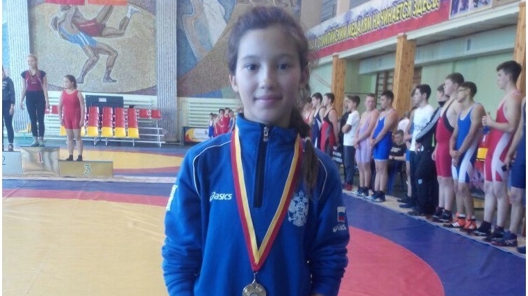 Анастасия Лапшина – серебряный призёр первенства Европы по вольной борьбе среди девушек до 16 лет