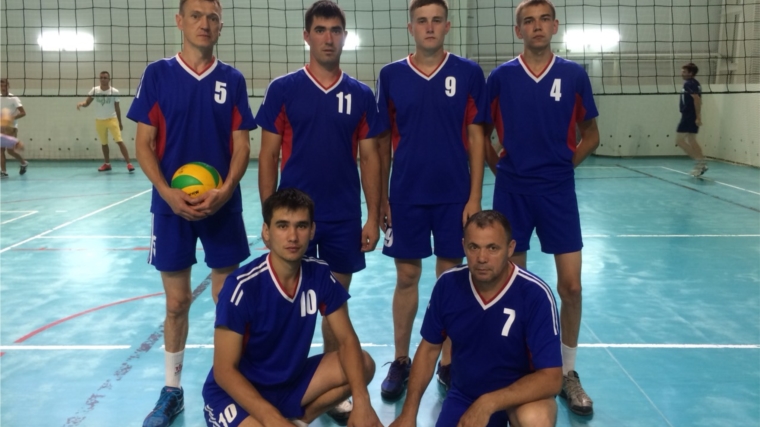 На волейбольном турнире "Кубок Дружбы-2018" среди землячеств Чувашской Республики