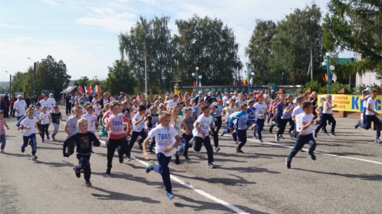 Массово прошли забеги в рамках Всероссийского Дня бега "Кросс Нации - 2018" в селе Яльчики