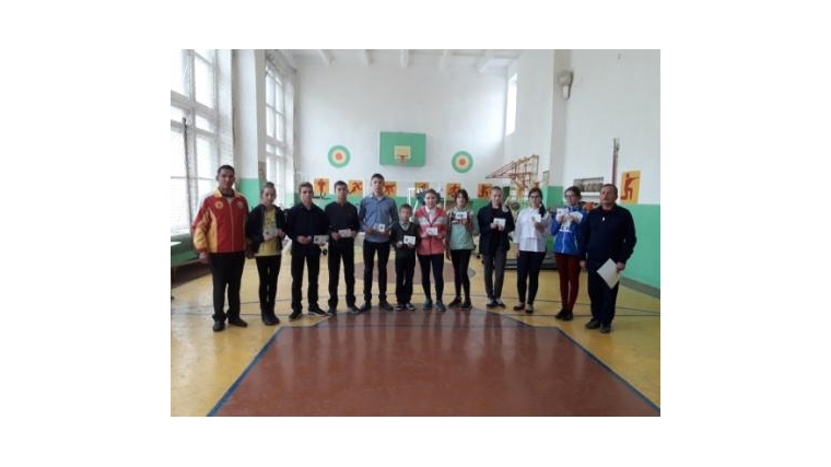 Ученикам Новотинчуринской основной школы вручили знаки отличия ВФСК "ГТО"