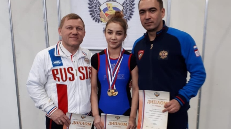 Полина Андреева – победительница первенства России по тяжёлой атлетике!