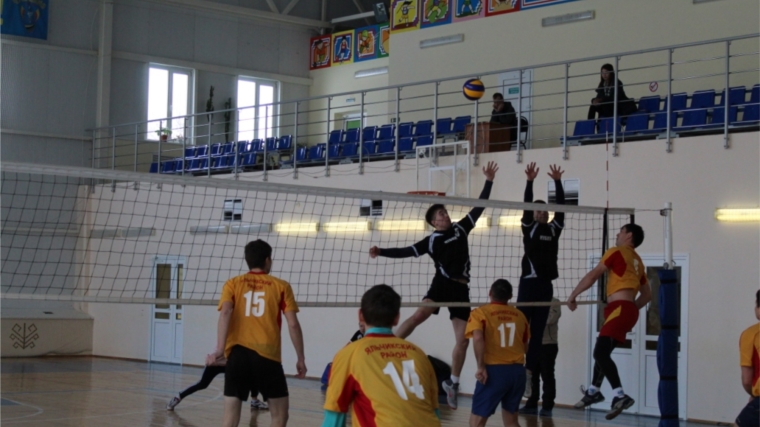 В ФОК "Улап" прошли игры второго тура 2 лиги чемпионата Чувашии по волейболу
