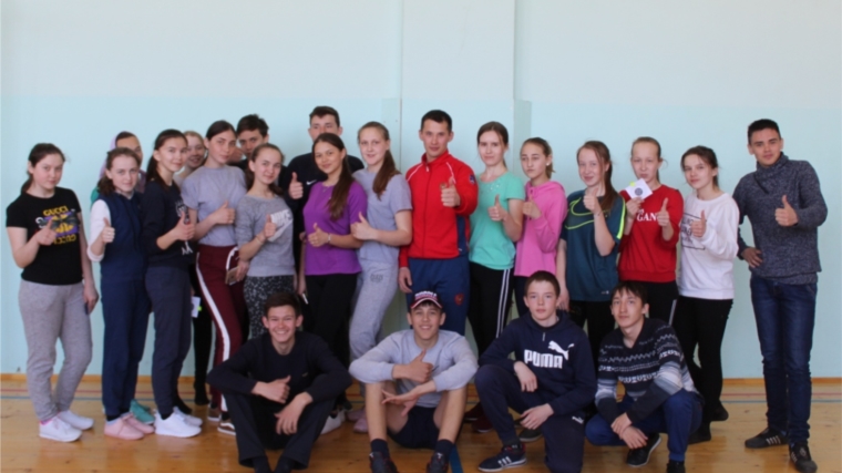 9 работников и 40 учащихся МБОУ «Новобайбатыревская СОШ» сдали нормы ВФСК «ГТО»
