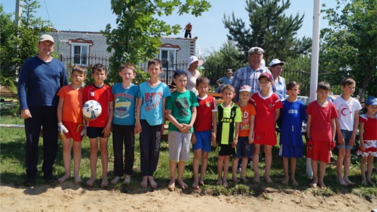 Впервые в истории Яльчикского района в селе Яльчики состоялся детский турнир по пляжному футболу