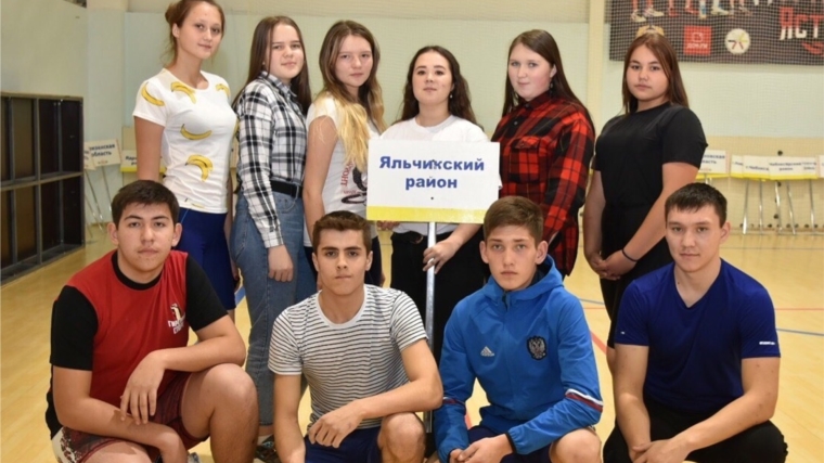Сборная команда гиревиков Яльчикского района заняла второе общекомандное место на чемпионате и первенстве Чувашской Республики по гиревому спорту