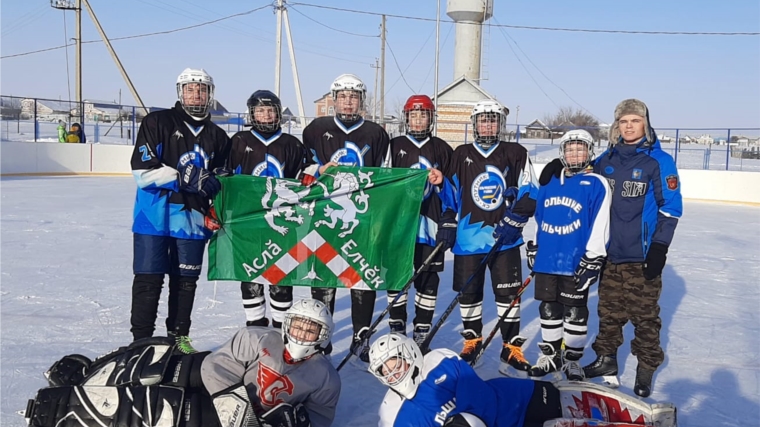 Прошел районный турнир по хоккею с шайбой среди школьников 2005 года рождения и моложе памяти Виталия Афанасьева