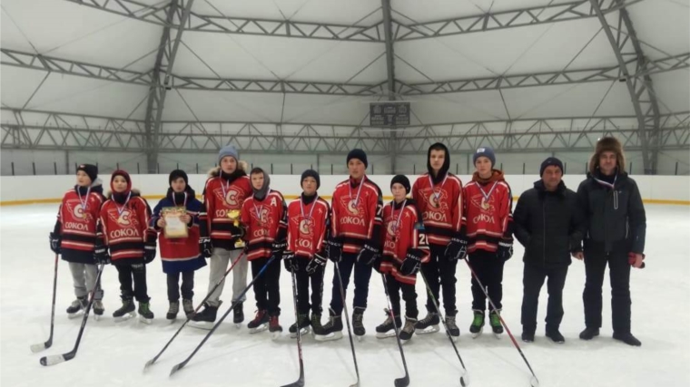 Хоккейная команда «Яльчики-Яманчурино» вернулась с победой из Татарии